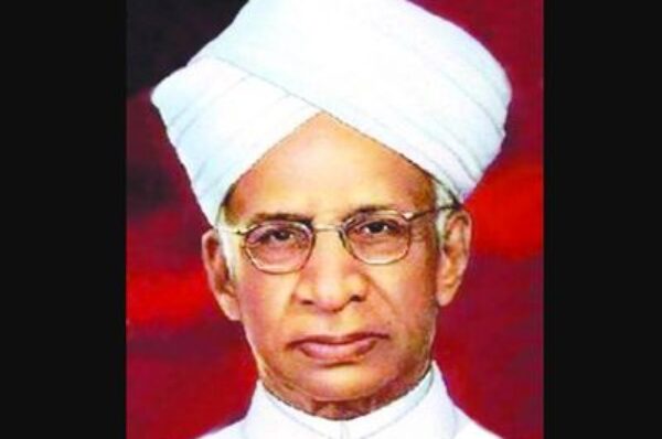 Invoke Lord Krishna To Celebrate Teachers’ Day