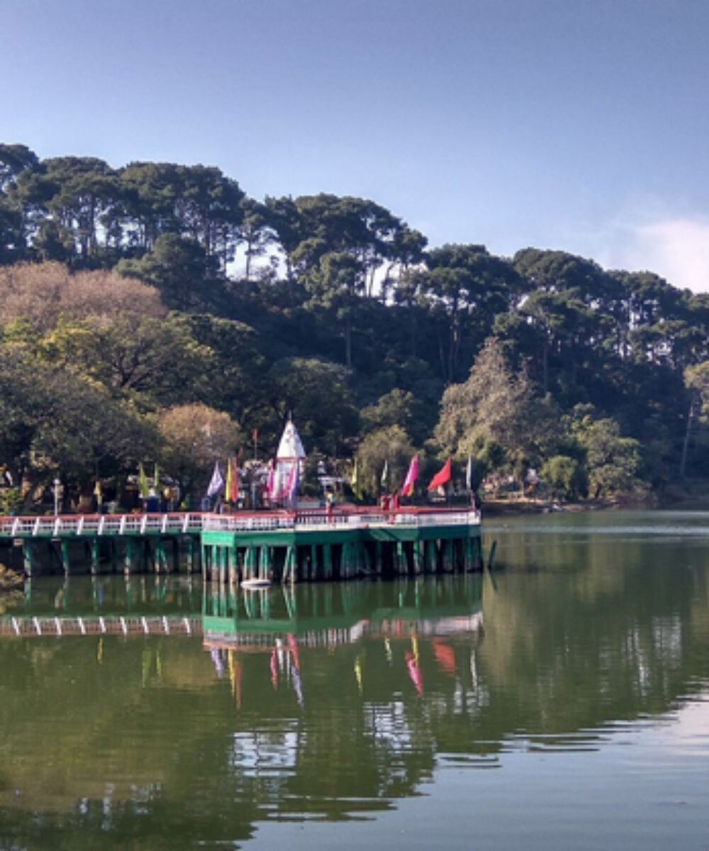 J&K: A Dream Destination: Surinsar Lake