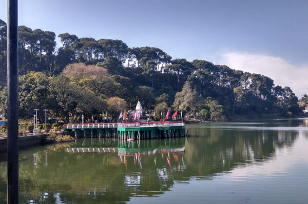 J&K: A Dream Destination: Surinsar Lake