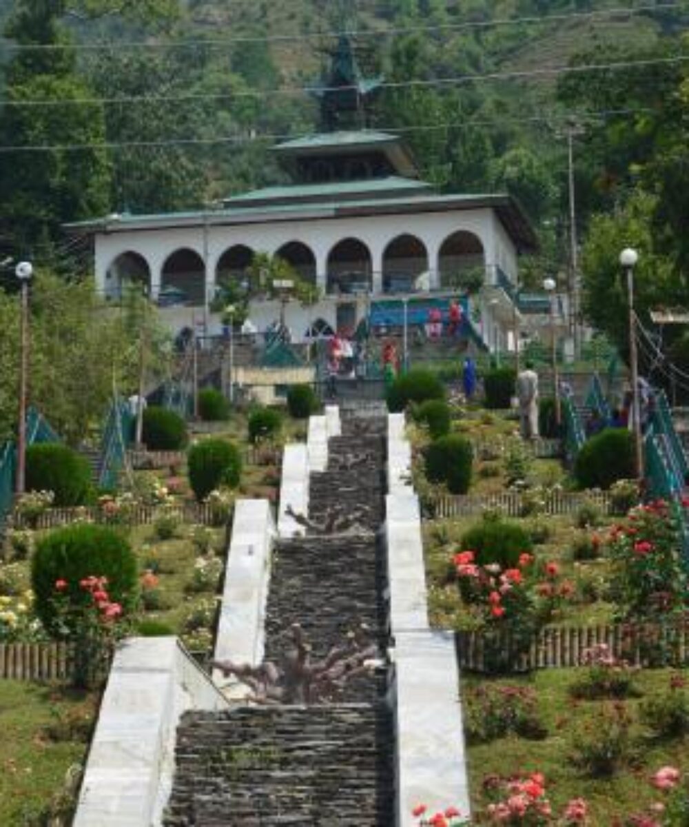 J&K: A Dream Destination: Shahdara Sharif